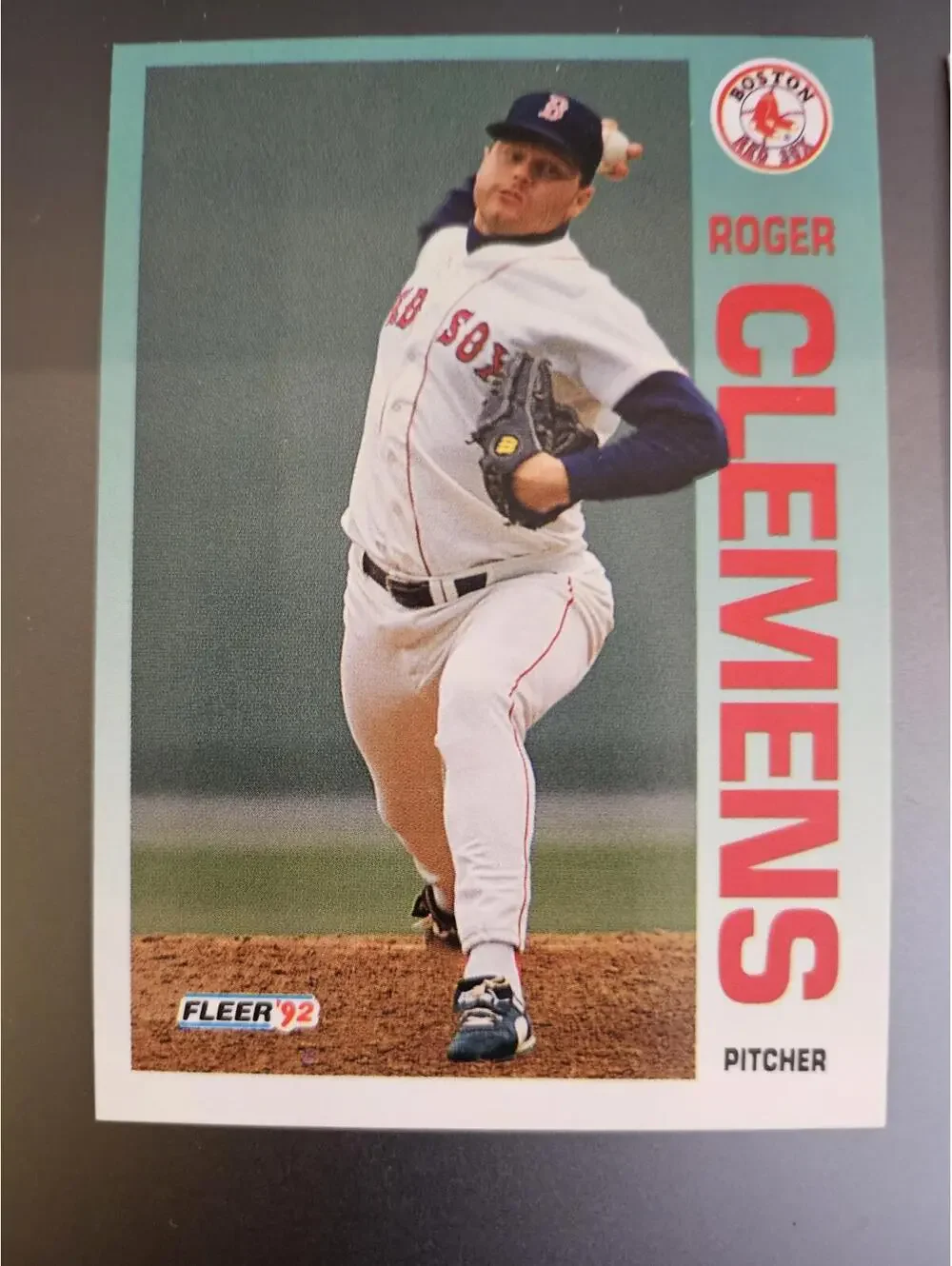 1992 Fleer Baseball Card #37 Roger Clemens Boston Red Sox NM/MT